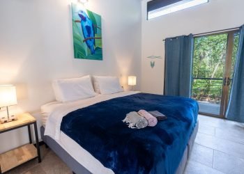 double occupancy king bed ensuite bath